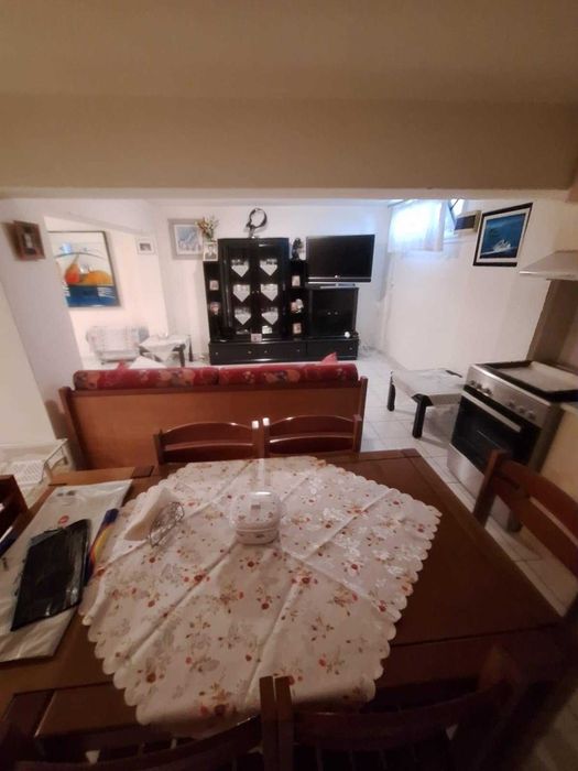 Продава триетажна къща 120 м2 с двор 280 м2 в Аспровалта, Гърция