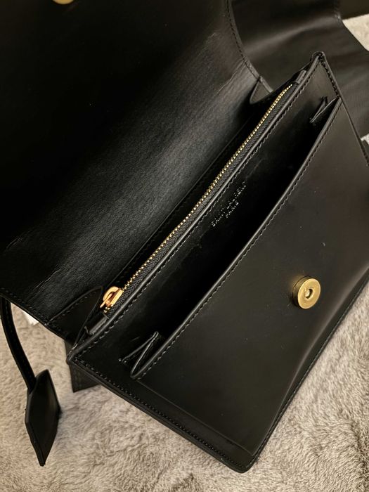 Geantă/Poșetă Yves Saint Laurent Sunset Shoudler Bag 22x15x9