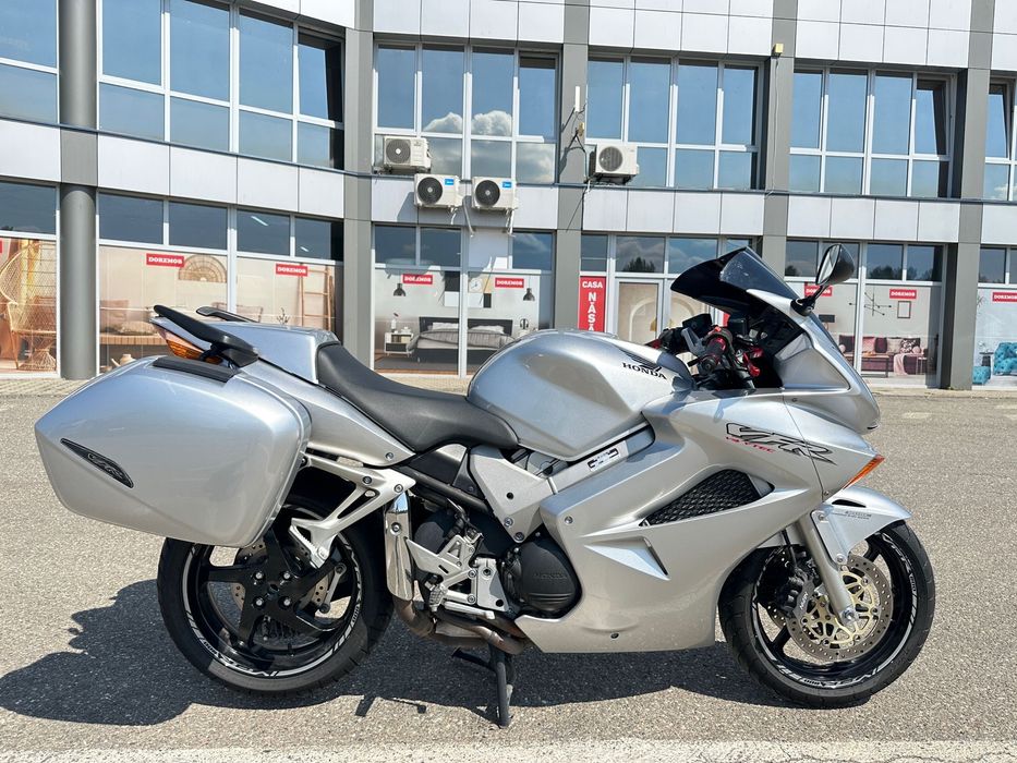 Vand Honda VFR V4