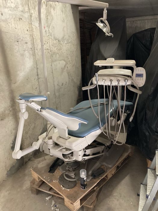 Стоматологичен стол A-dec A500