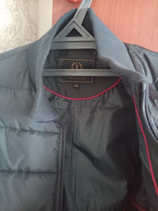 Продам куртка осень