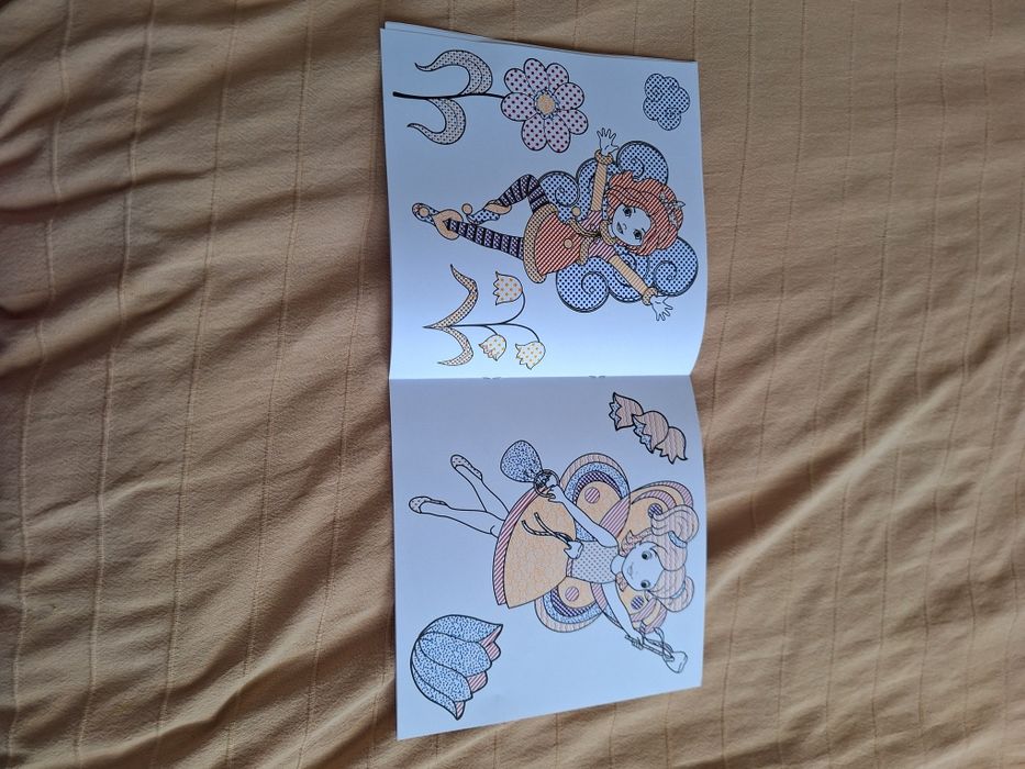 Книжки за оцветяване с вода