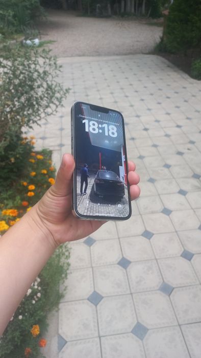 Iphone 13 pro 1 hafta kafolati bilan