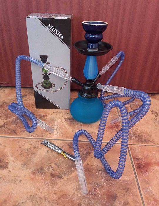 Narghilea cu trei futune