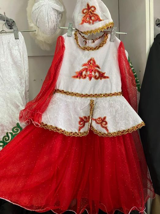 Национальные костюмы