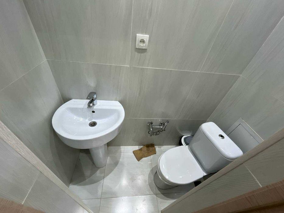 Сдается в аренду офис - 56 квм,  Чиланзар Е квартал. Метро Новза.