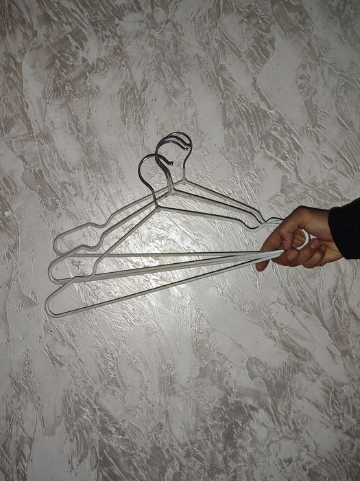 Вешалки для одежды