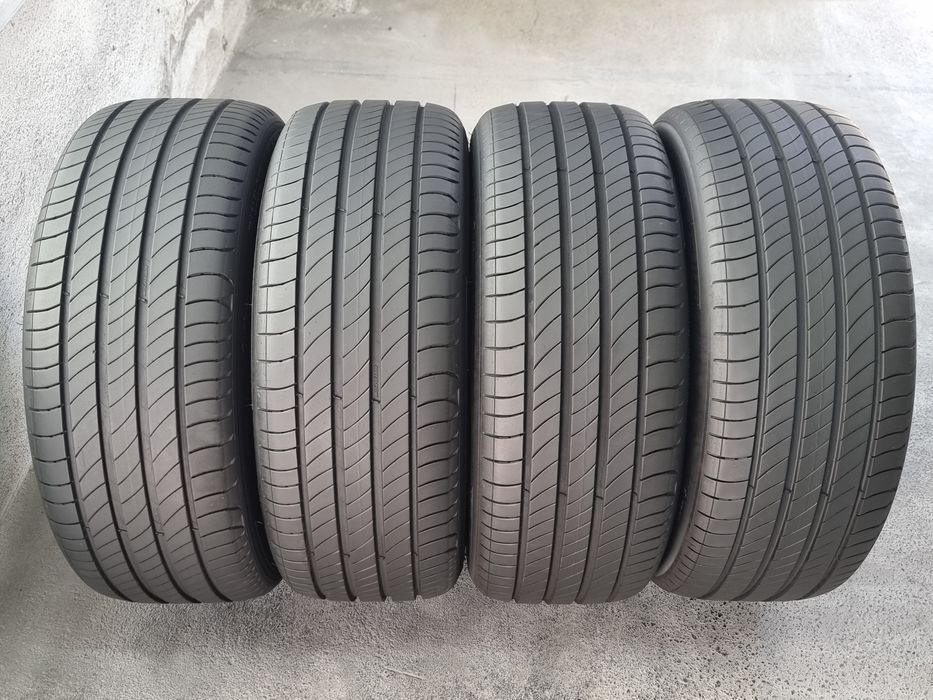 225/45/17 Michelin 4Броя: 210€ 6.4мм