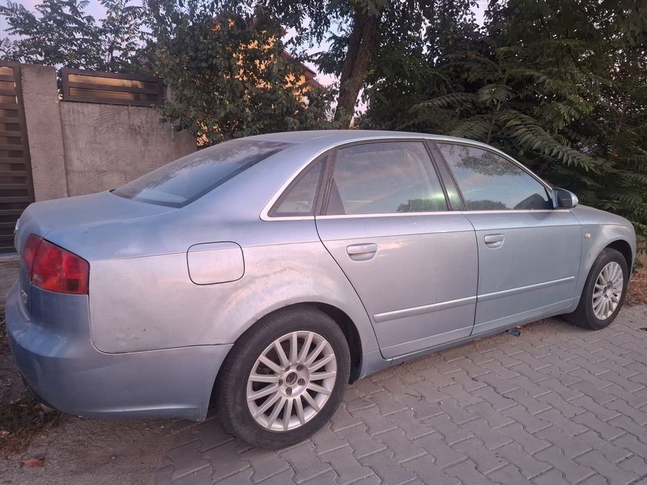 AUDI A4 0 — imagine 2