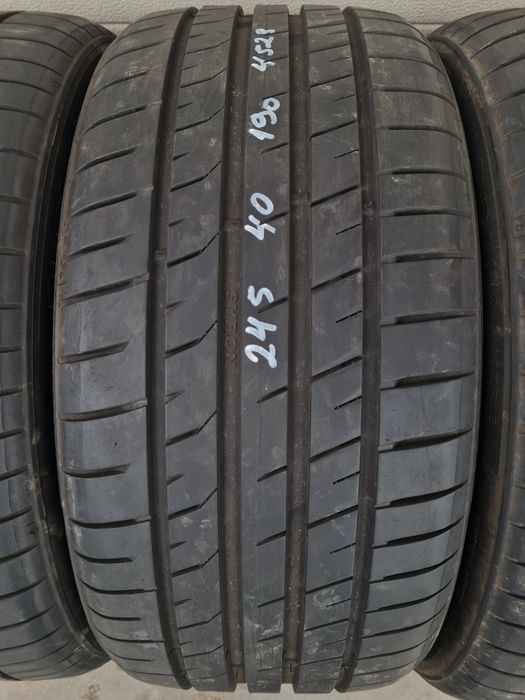 Летни гуми 4 броя SYRON PremiumPerformance 245 40 R19 дот 4523