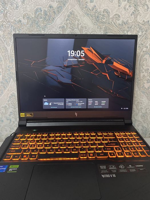 Acer nitro v 16