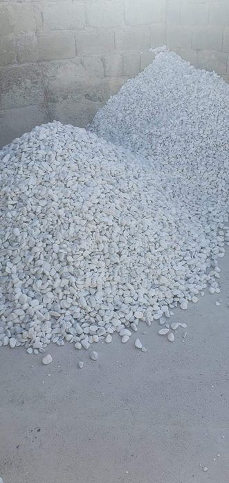 Белый декоратив камен галка