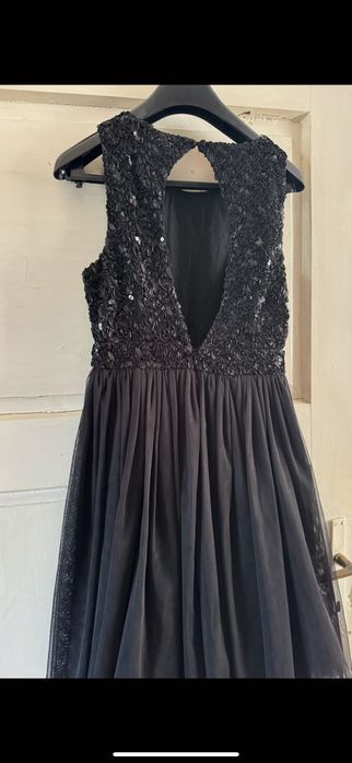 Официална рокля с гол гръб