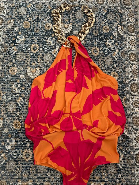 Top Asos marimea 36. Nou, cu eticheta