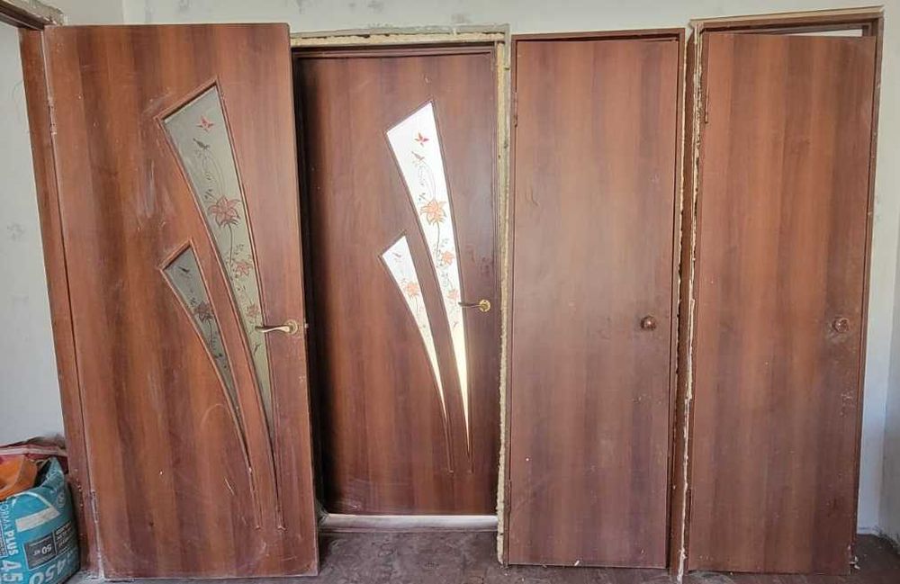 Продаю б/у межкомнатные дери