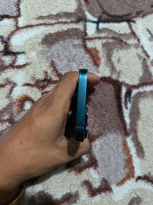 Vând telefon iPhone 13 mini