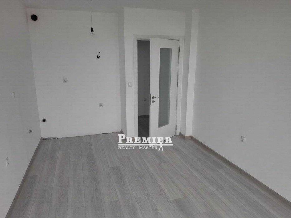 Продава се Двустаен апартамент в Поморие - 62 кв.м за 971 €/кв.м - Снимка #4