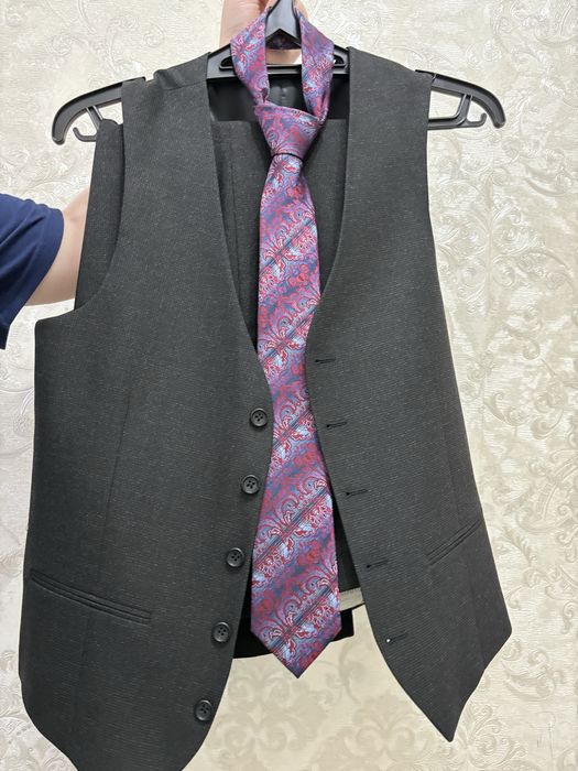 Классические костюмы