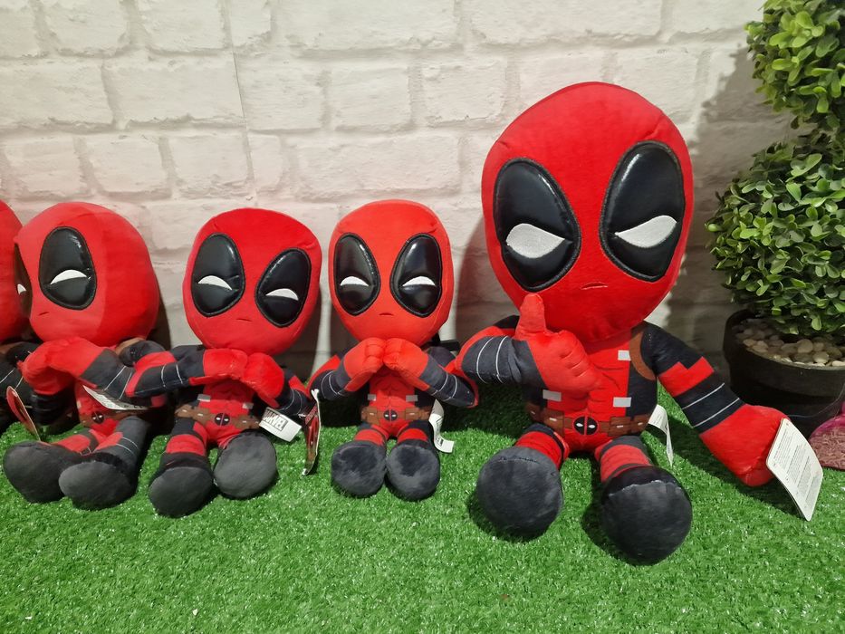Deadpool играчки