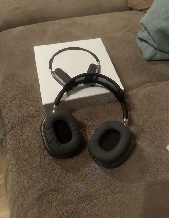 Продвам AirPods Max