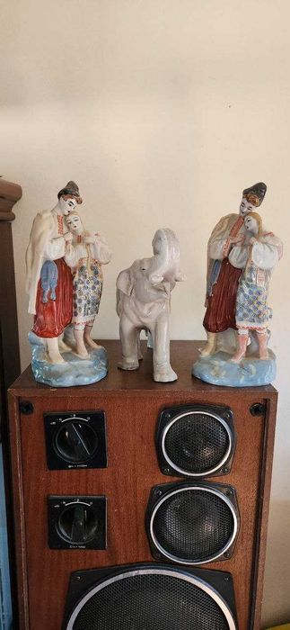 Статуэтки фарфоровые