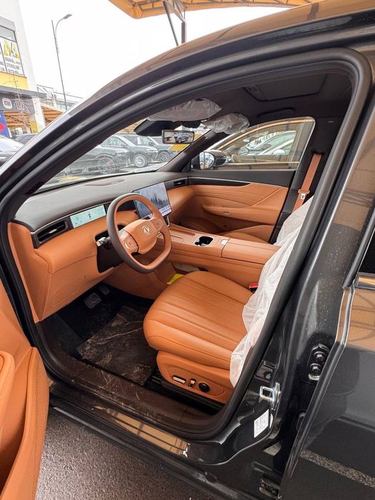 Dongfeng Aelous L8
Phev gibrid
5o’rindiqli krosover
4ta sdiena istish-