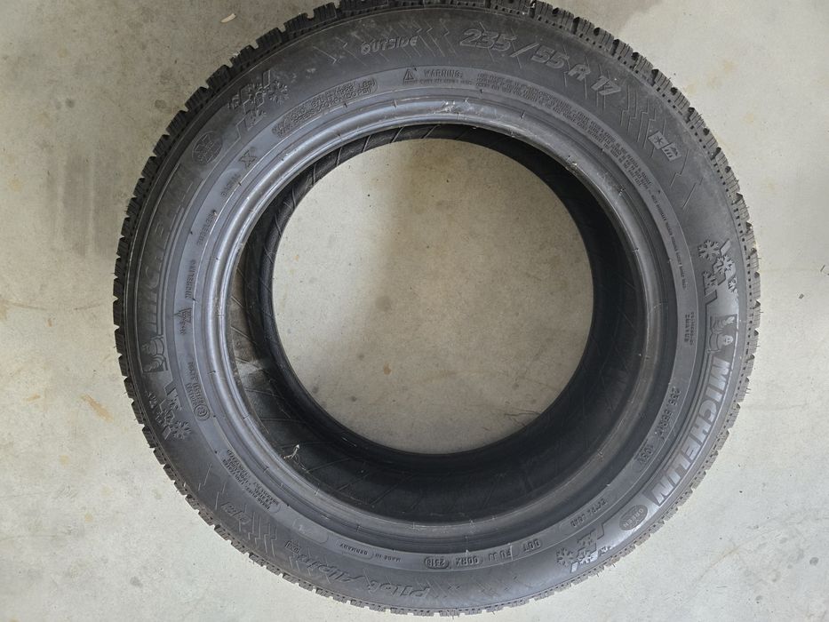 2buc Anvelope iarna 235 55 17 Michelin Pilot Alpin  ca si noi
