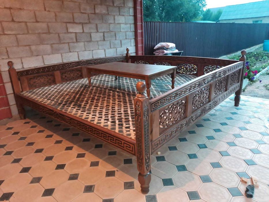 Топчан деревянный в наличии