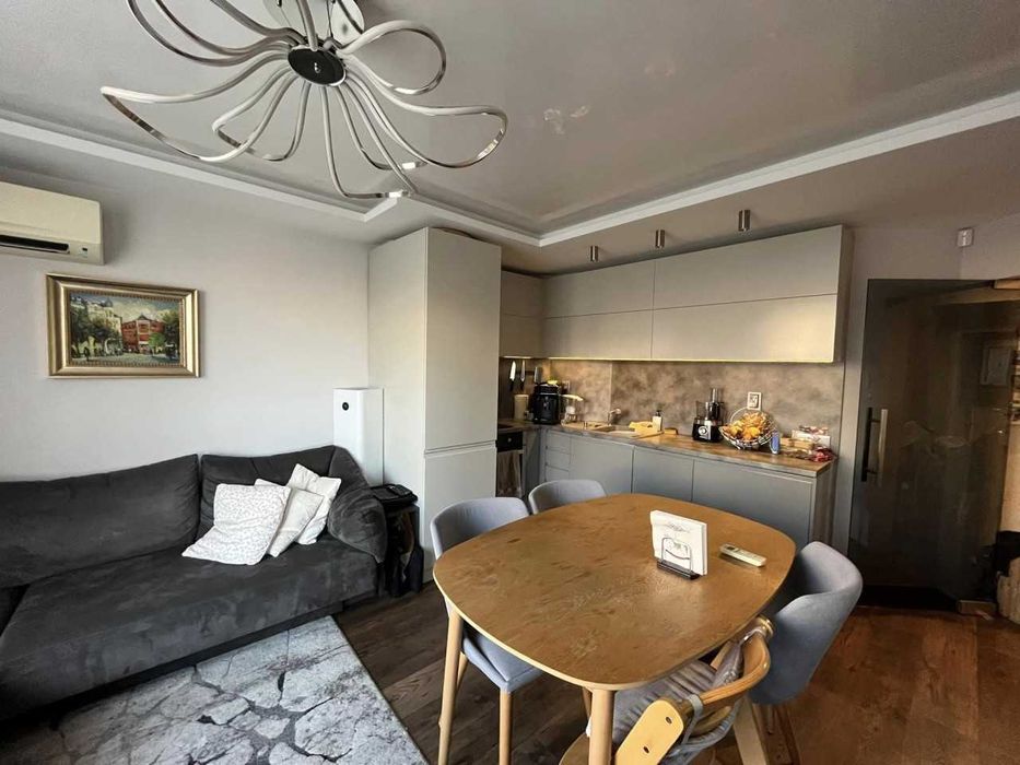 Тристаен апартамент в Каменица 2