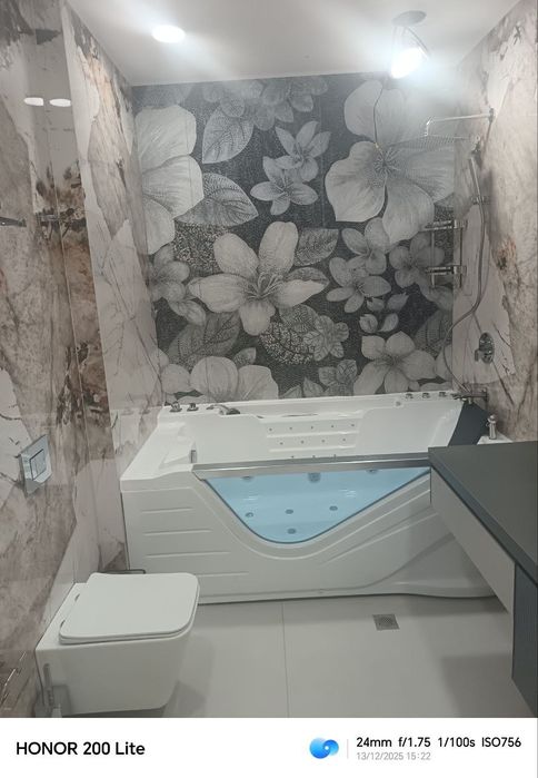 Профессиональный плиточник с 20-летним стажем - качественно и надежно