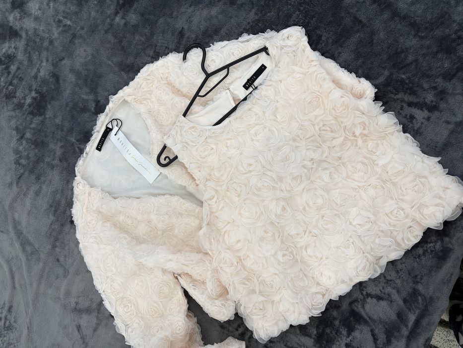 Mohito топ и жилетка с 3D цветя в нежно прасковено