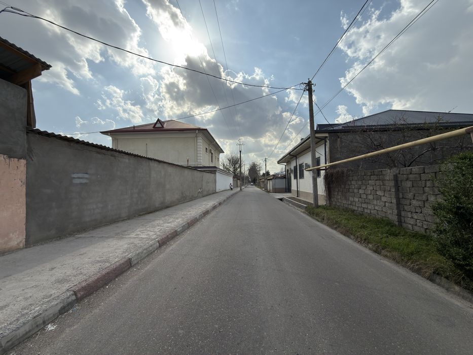 Продажа участка Геофизика 6,6 соток сквозной с выходом на две улицы