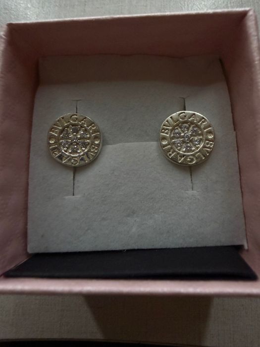 Продавам обици BVLGARI