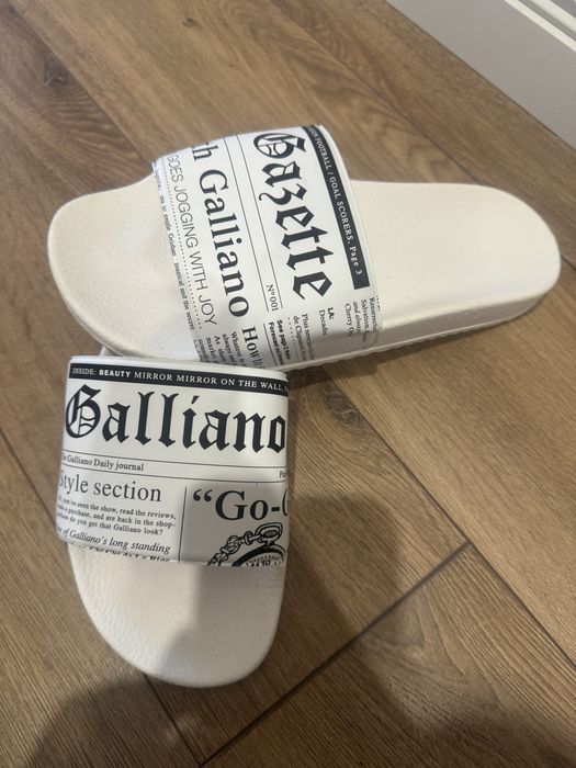 Чехли Galliano