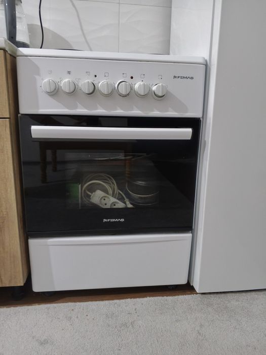 Elektr gaz sotiladi hamma joyi ishlidi s