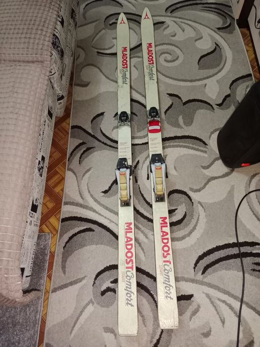 Продам лыжи горные