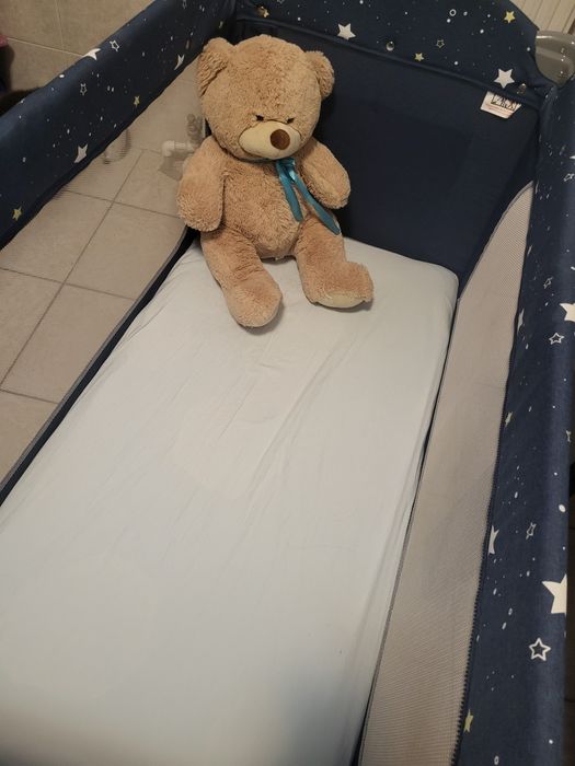 Pat bebelus si masa de schimbat