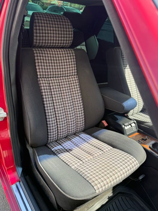 Автомобиль Мерседес124,  Е220
