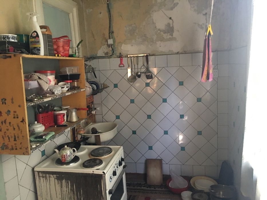 Продам спутник2 1ком 2этаж 2этажки В деревянном доме