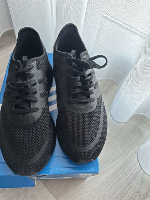 Adidas маратонки 38 номер -23,5 см.