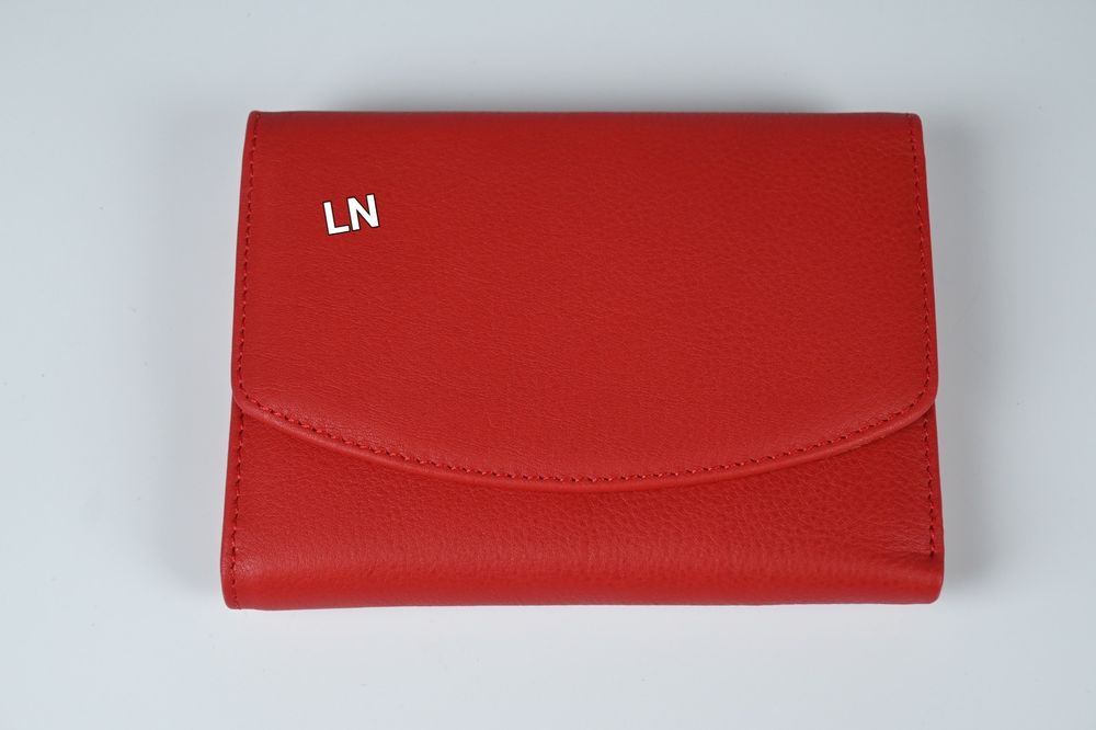 Дамско портмоне от 100% естествена кожа