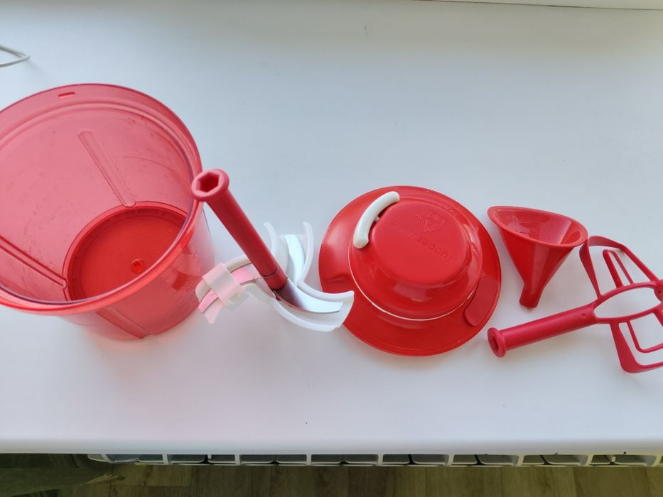 Продам  блендр ( Tupperware)