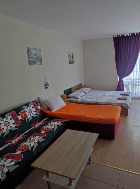 Дава се под наем Едностаен апартамент в Бургас, Център - 50 кв.м за 510 € - Снимка #3