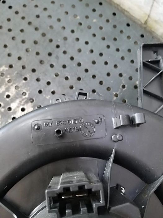 Aeroterma ventilator habitaclu 1.6 tdi vw polo 6r 6q1820015