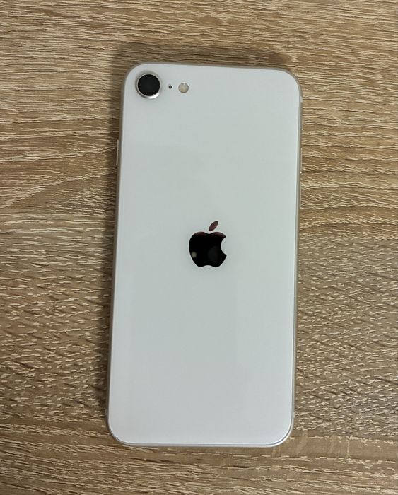 iPhone SE 3 2022 64 GB White – stare bună