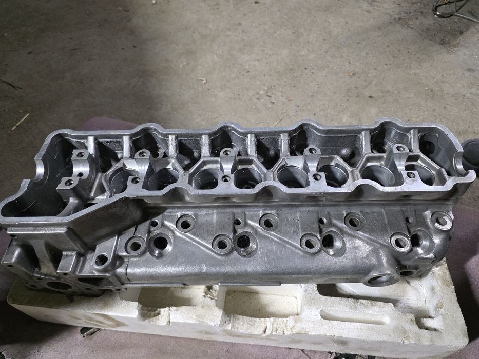 Продам ГБЦ от 4М 40