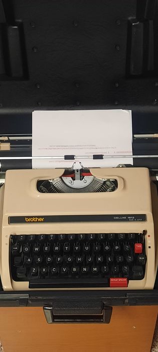 Mașină de scris Brother de luxe 1613 impecabilă