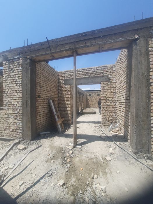 Ховли   сотилади