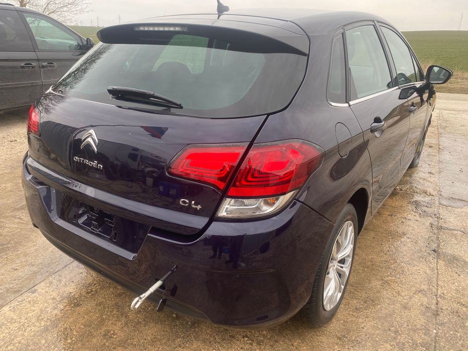 Citroen C4 1.6 Blue HDI, 99 ph., 5sp., engine BHY, 76 000 km.