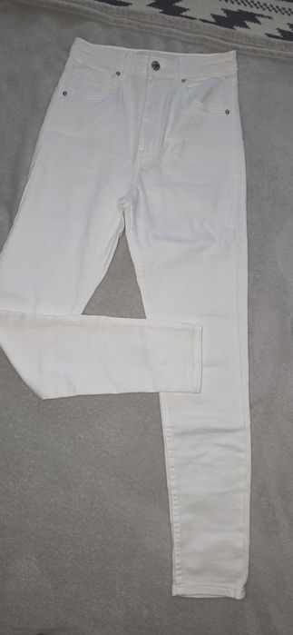Pantaloni damă denim Bershka